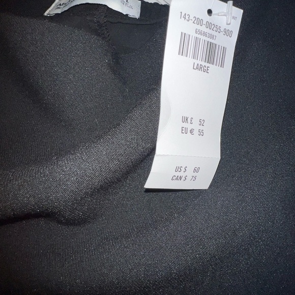 Abercrombie and Fitch Skort - Picture 3 of 3